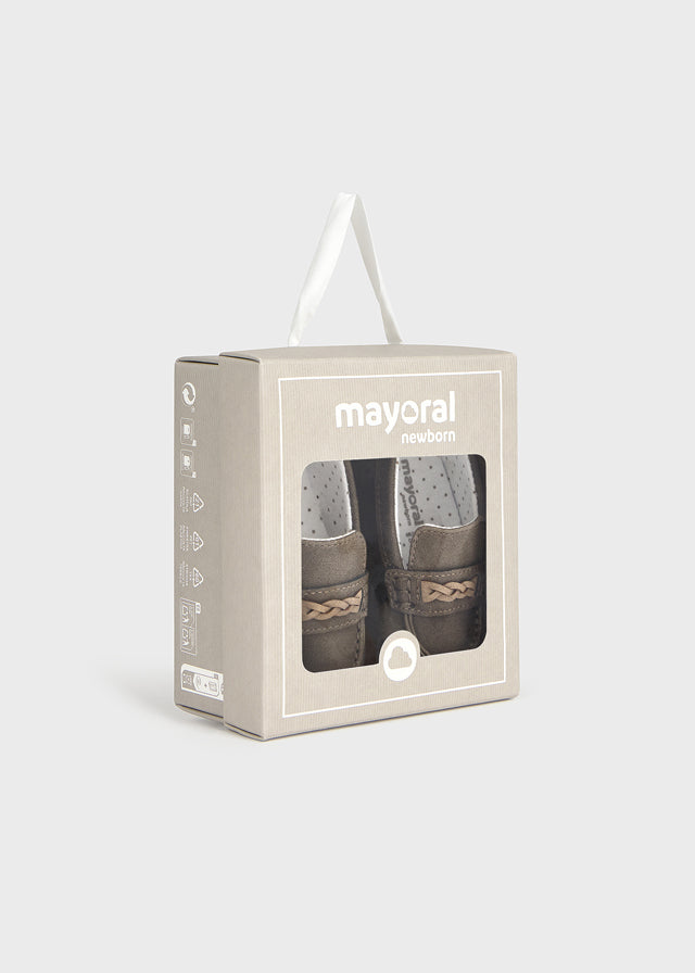 ΠΑΠΟΥΤΣΙΑ ΑΓΚΑΛΙΑΣ MAYORAL