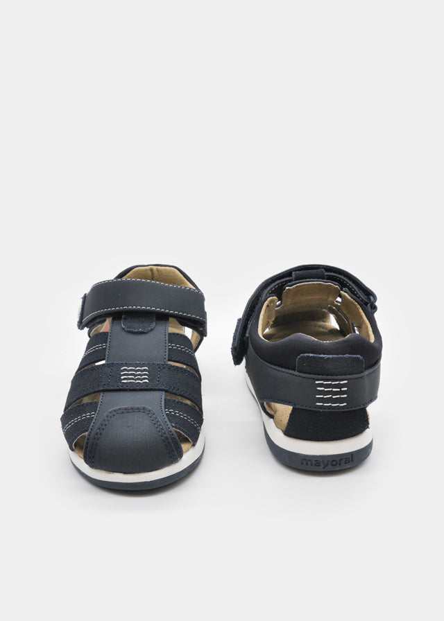 Πεδιλα κλειστα κλασικα